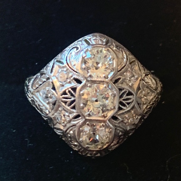 ๐ 18k WG Old Cut Genuine Deco Diamond Ring ๐ - Picture 3 of 8